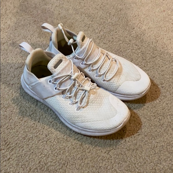 White Nike Tennis Shoes